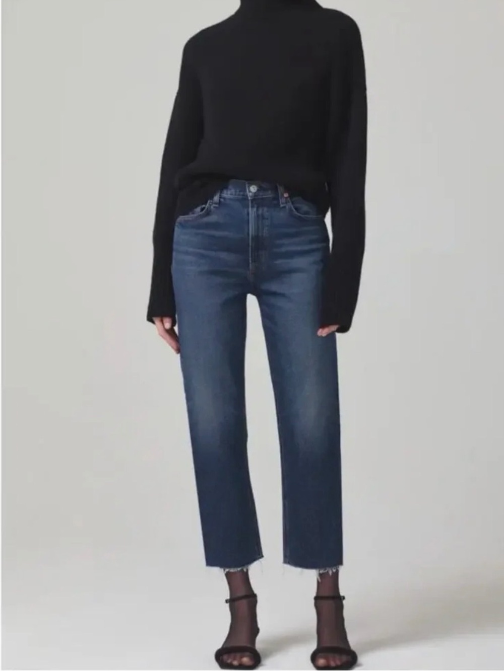 Citizens of humanity nwot Daphne crop raw hem dark wash jeans